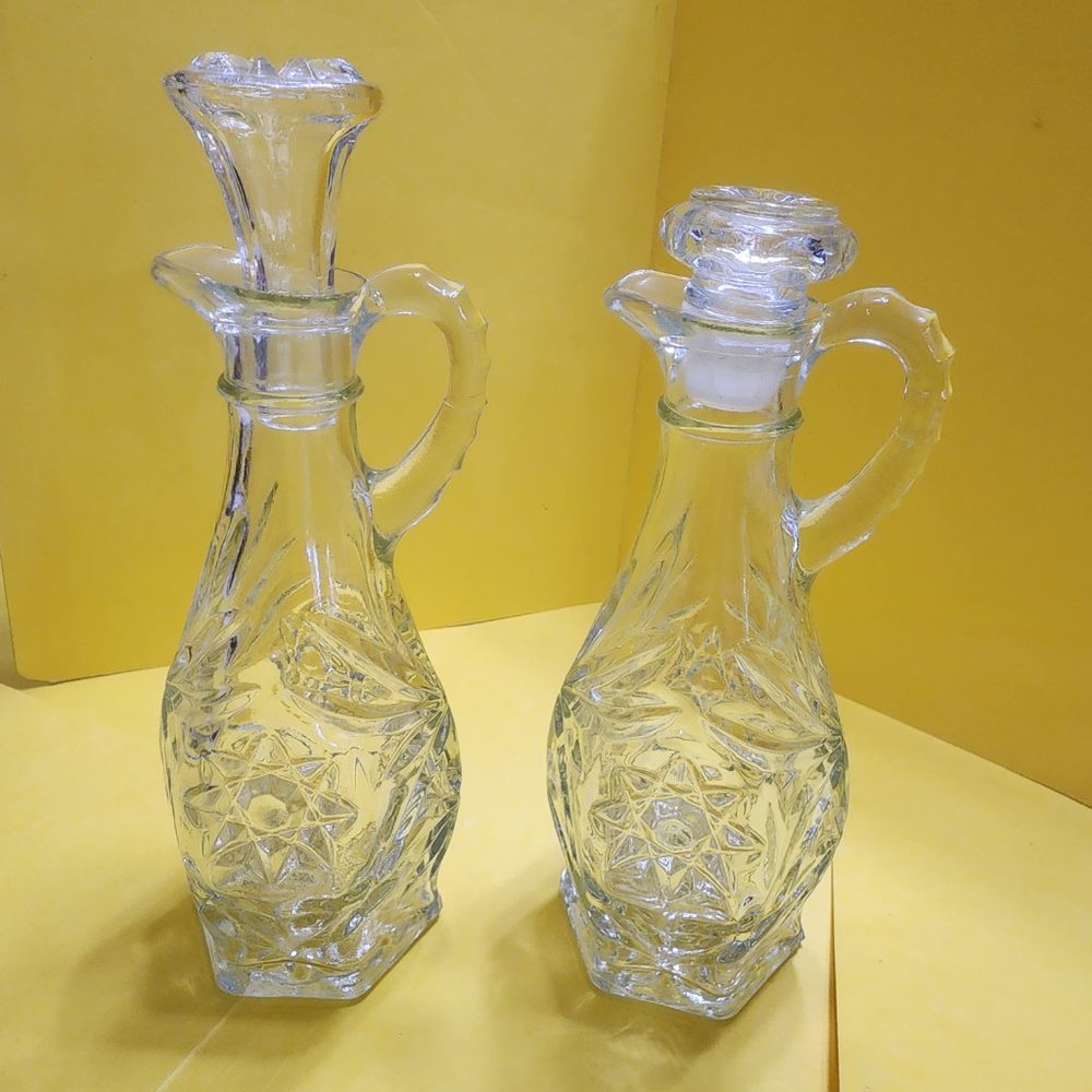 Vintage Anchor Hocking Prescut Clear Glass Star of David Cruets w/ Stoppers